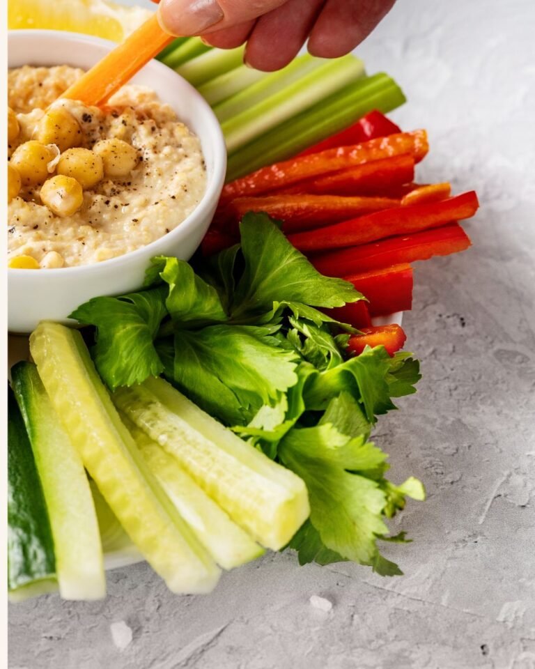 Healthy Snacks Under 10 g of Carbohydrates